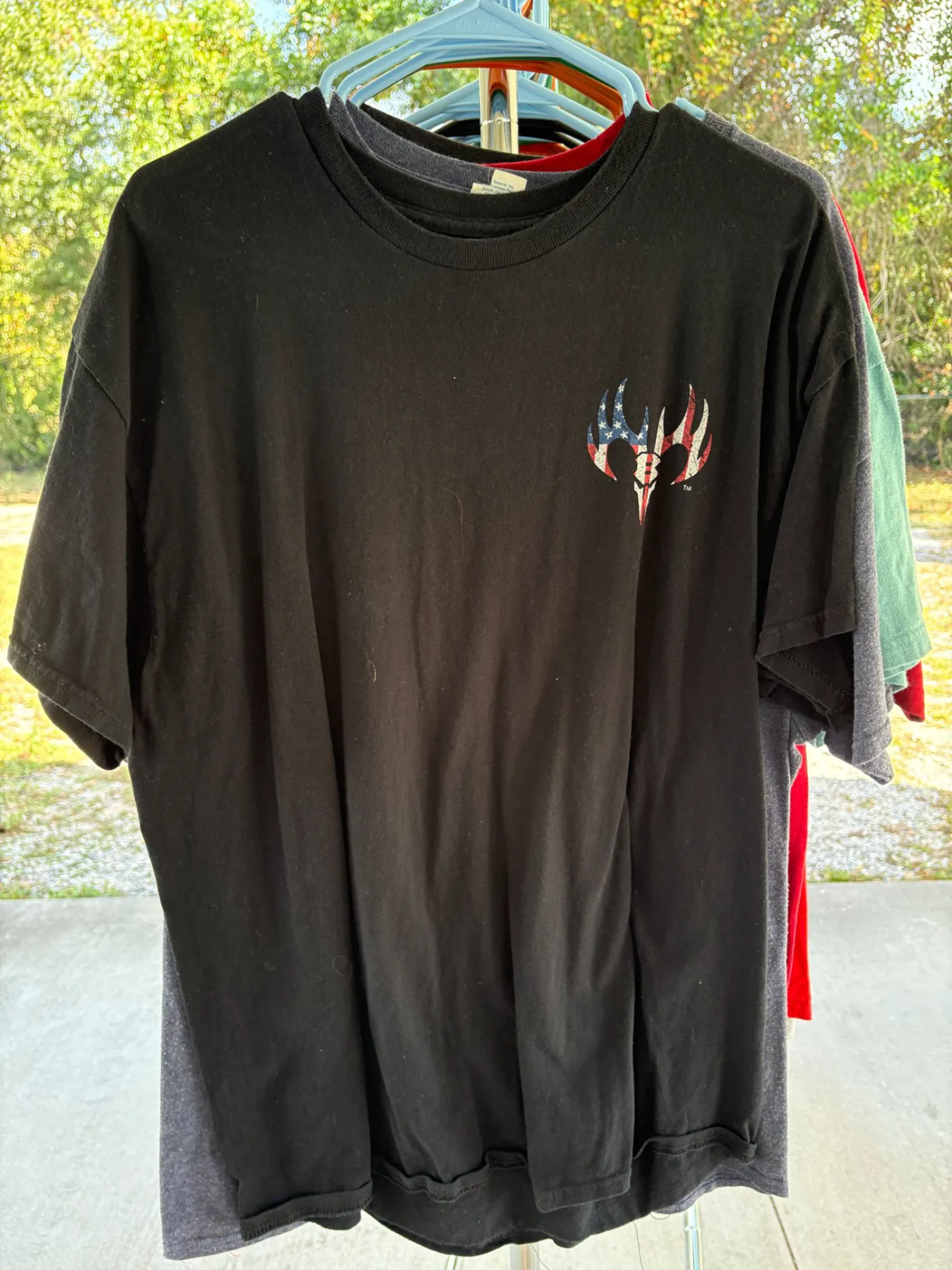 Black "Never Give Up" Tee